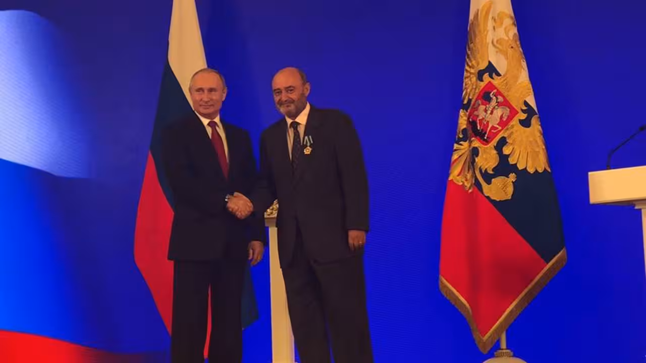 El presidente ruso, Vladimir Putin, Sergi Roig y Sebastià Roig