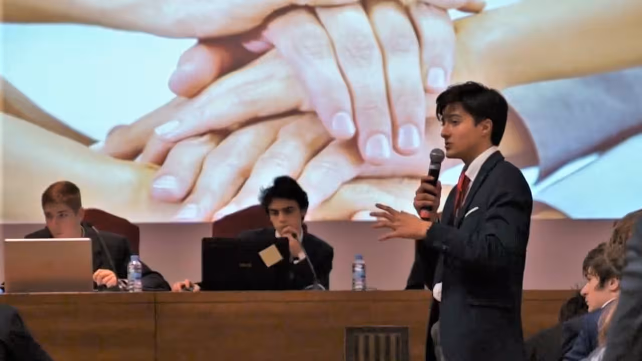 liga de debate|San Cayetano