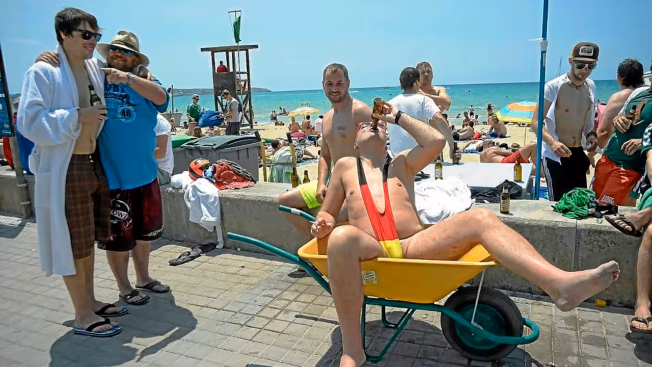 Turismo de borrachera El Arenal