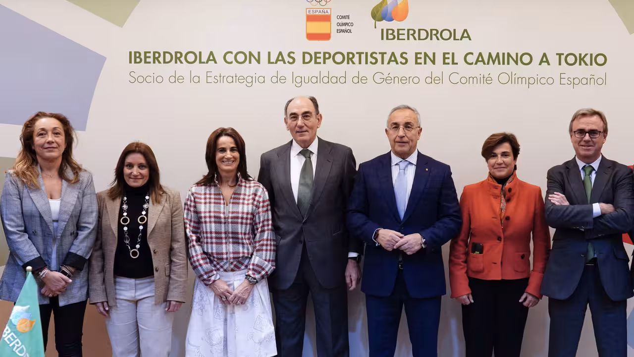MADRID. 19-X-19. FIRMA ACUERDO IBERDROLA CON EL COE. FOTO: JOSE RAMON LADRA..