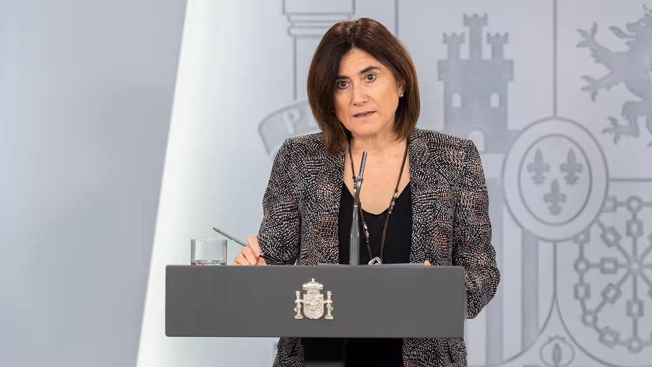 Intervención en rueda de prensa de María José Sierra, jefa de Área del Centro de Coordinación de Alertas y Emergencias Sanitarias del Ministerio de Sanidad, tras la reunión del Comité de Gestión Técnica del Coronavirus. 4 de abril de 2020.

Intervención en rueda de prensa de María José Sierra, jefa de Área del Centro de Coordinación de Alertas y Emergencias Sanitarias del Ministerio de Sanidad, tras la reunión del Comité de Gestión Técnica del Coronavirus. 4 de abril de 2020.


4/4/2020