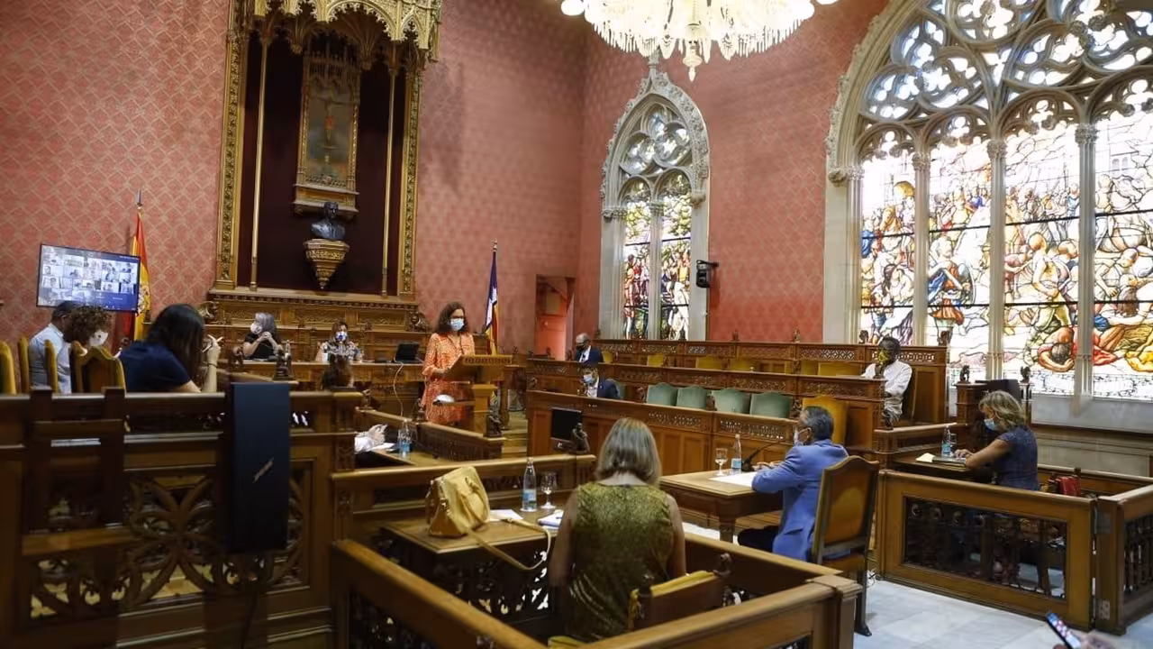 16/09/2020 Debate de Política General en el Consell de Mallorca..

Los partidos de la oposición en el Consell de Mallorca han criticado este miércoles la "falta de autocrítica" y la posición respecto a los remanentes municipales en el discurso de la presidenta de la institución insular, Catalina Cladera, durante el Debate de Política General.

POLITICA ESPAÑA EUROPA ISLAS BALEARES AUTONOMÍAS
CONSELL DE MALLORCA