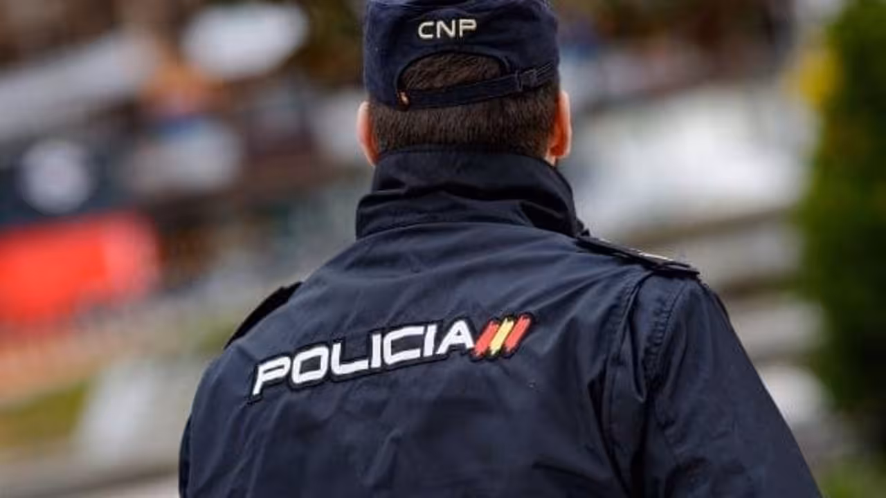 28/09/2020 Imagen de archivo de un Policía Nacional.
SOCIEDAD 
POLICÍA NACIONAL