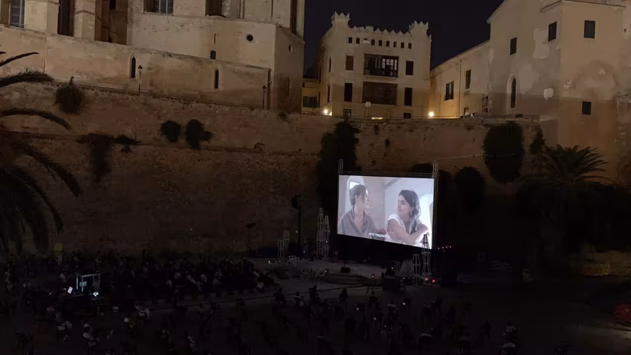 17/10/2020 Imagen de una proyección del progrma 'Cinema a la fresca'.
POLITICA ESPAÑA EUROPA ISLAS BALEARES AUTONOMÍAS
AYUNTAMIENTO DE PALMA