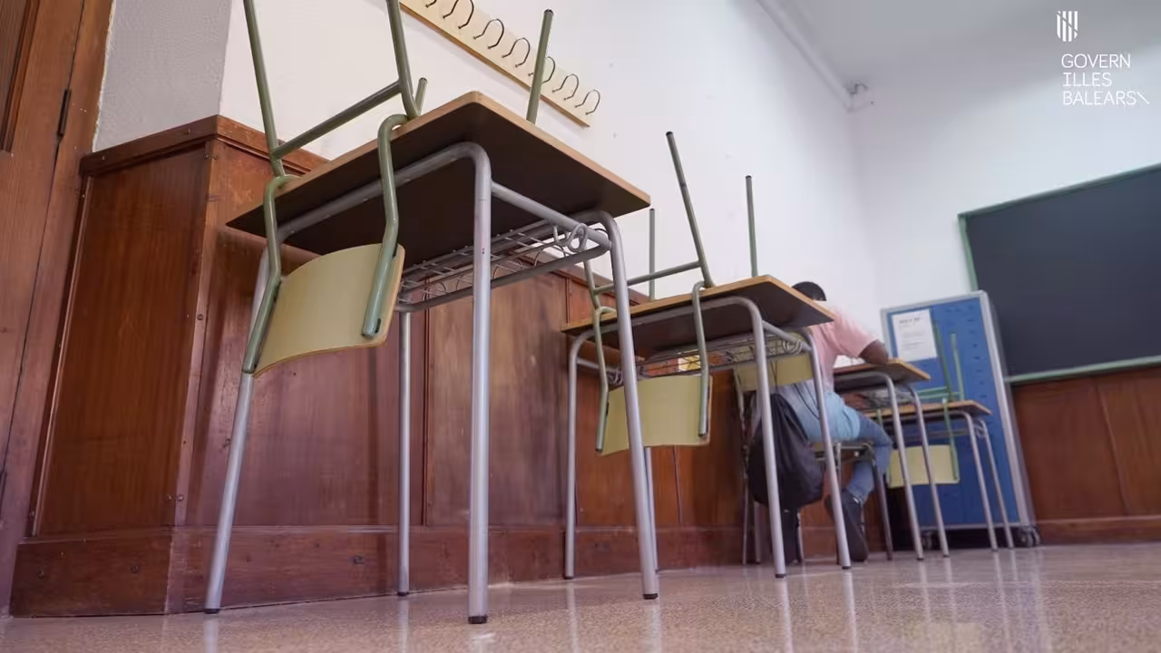 10/09/2020 AMP.- Cvirus.- Un total de 224 alumnos y seis profesores dan positivo por COVID-19 durante la última semana en Baleares.

Un total de 224 alumnos y seis profesores han dado positivo por COVID-19 durante la semana del 24 al 30 de octubre en los centros educativos de Baleares.

SOCIEDAD ESPAÑA EUROPA ISLAS BALEARES AUTONOMÍAS
CAIB