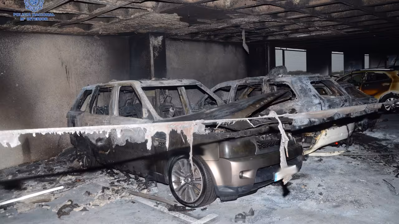 10/11/2020 Coches afectados por el incendio en el aeropuerto de Palma.
SOCIEDAD ESPAÑA EUROPA ISLAS BALEARES AUTONOMÍAS
POLICÍA NACIONAL