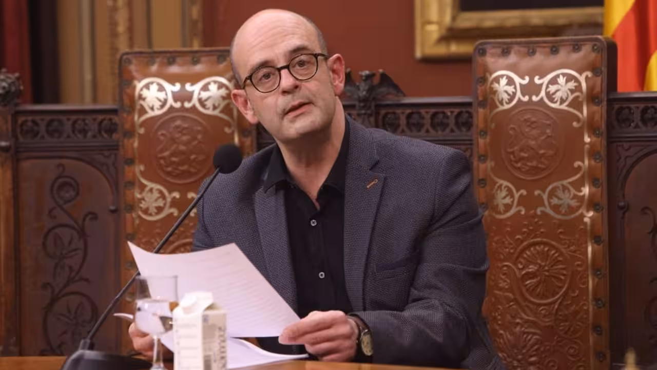 29/12/2020 El escritor Sebastià Alzamora durante la lectura del Pregón de la Fiesta del Estandarte 2020.
POLITICA ESPAÑA EUROPA ISLAS BALEARES AUTONOMÍAS
AYUNTAMIENTO DE PALMA