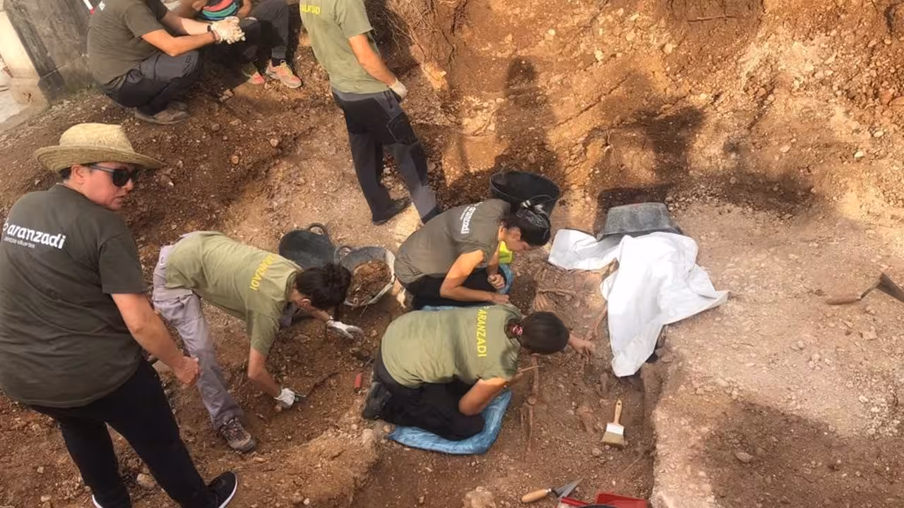 21-09-2018 Tareas de exhumación en Baleares en fosas de la Guerra Civiliiiii.

La Ley para la recuperación de las personas desaparecidas durante la Guerra Civil y el franquismo, también conocida como la Ley de fosas de Baleares, ha cumplido este domingo cinco años.

POLITICA ESPAÑA EUROPA ISLAS BALEARES
CAIB