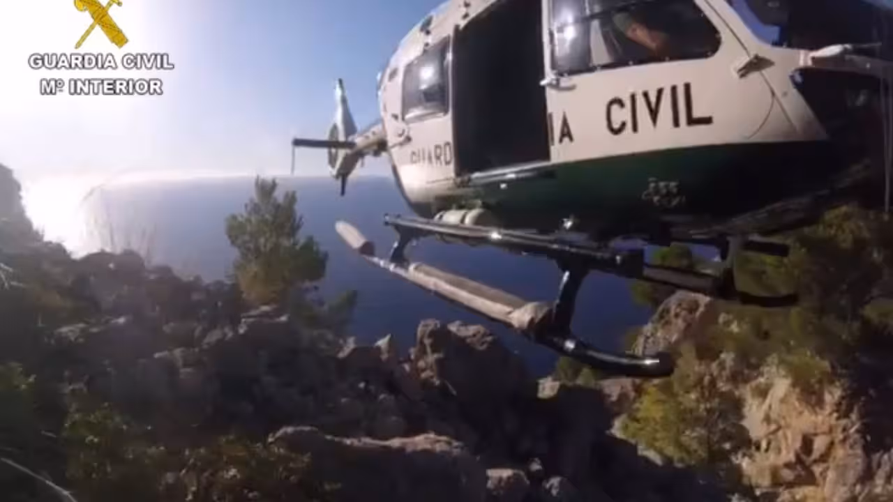 31-07-2019 Sucesos.- Rescatan a un hombre herido en la rodilla mientras realizaba el Torrent de Pareis.