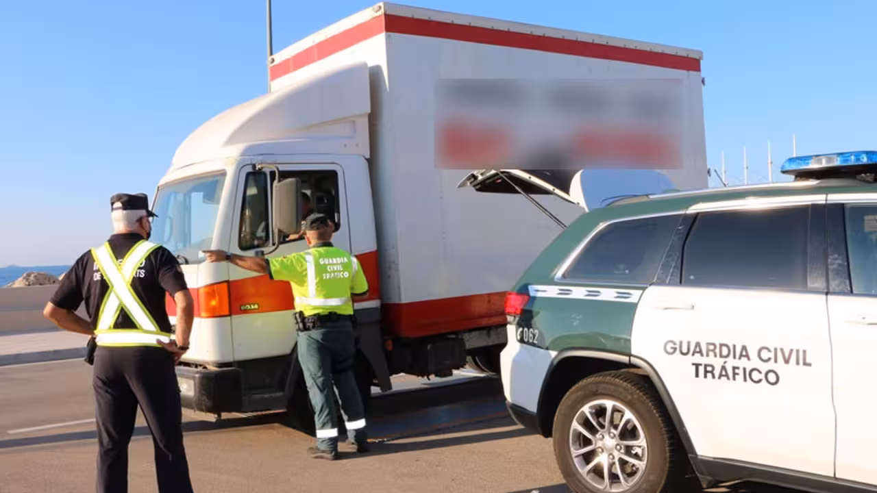 28-07-2021 Guardia Civil lleva a cabo controles de transporte en Baleares.