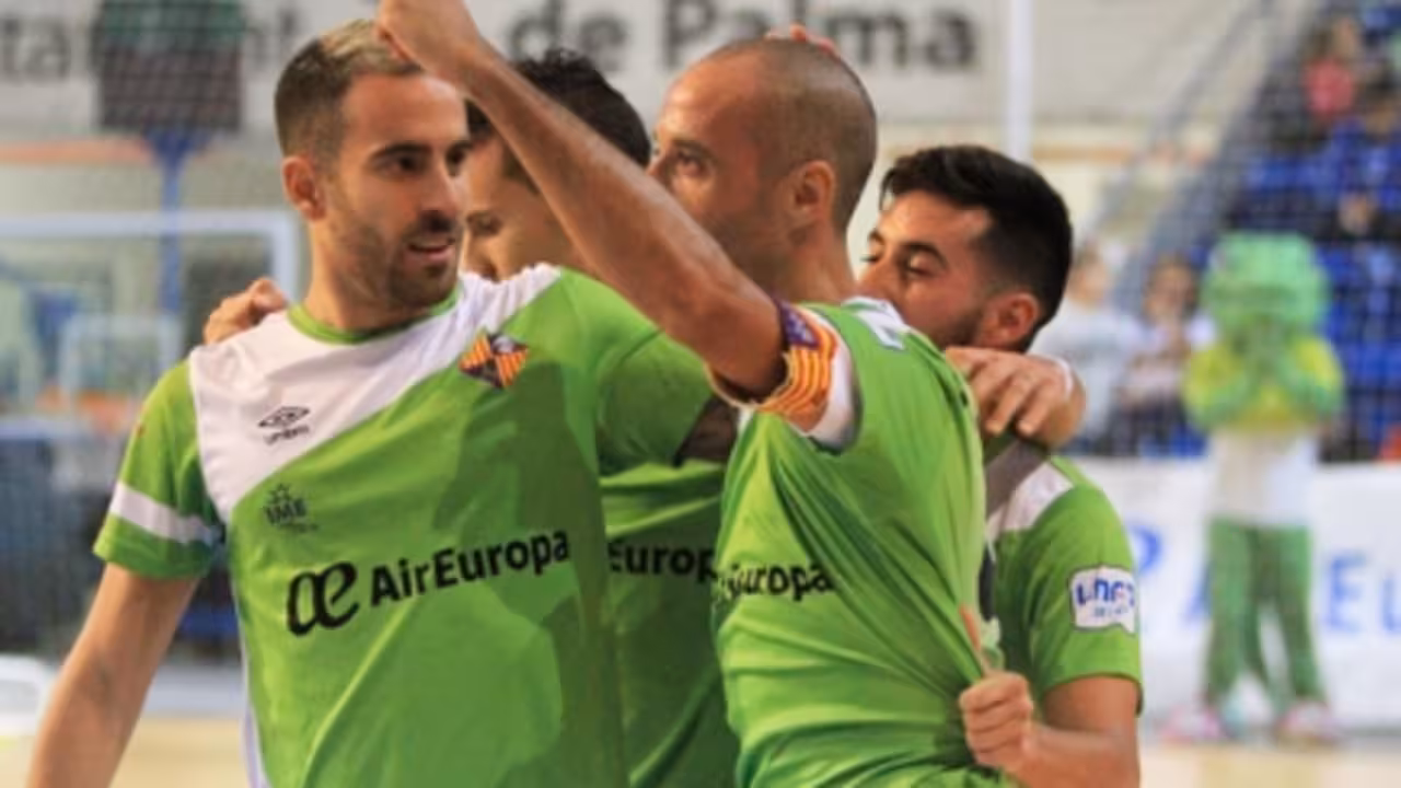 Palma Futsal celebrando el gol