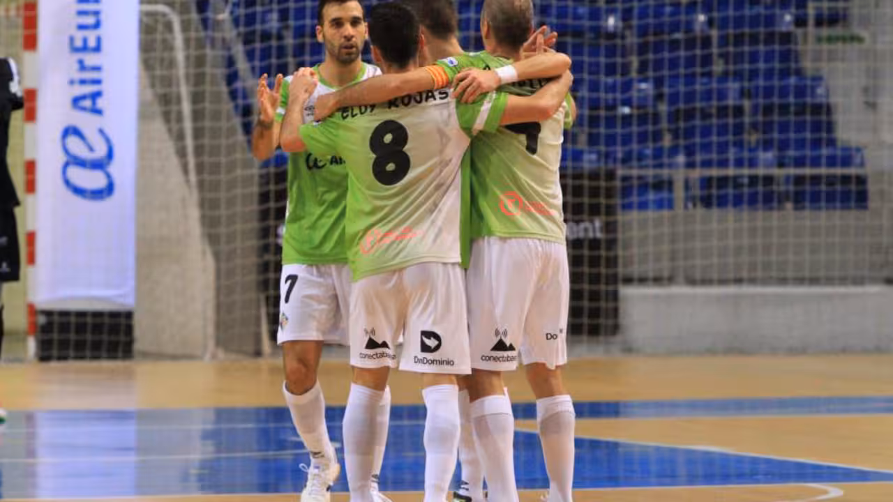 Palma Futsal golea a Santiago