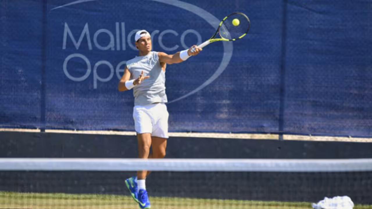 Nadal entrena en el Mallorca Open