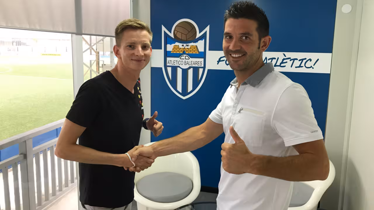 Biel Guasp renueva con el Atlético Baleares