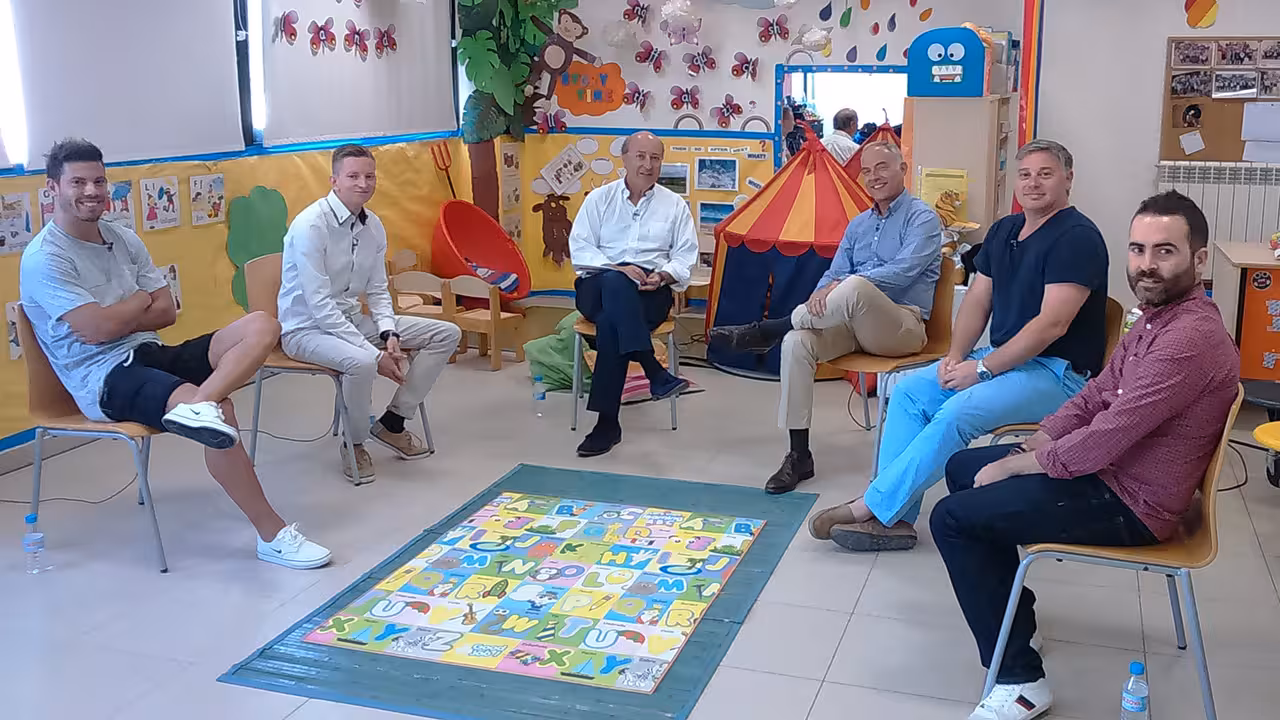 Fora dee Joc en el Agora Portals