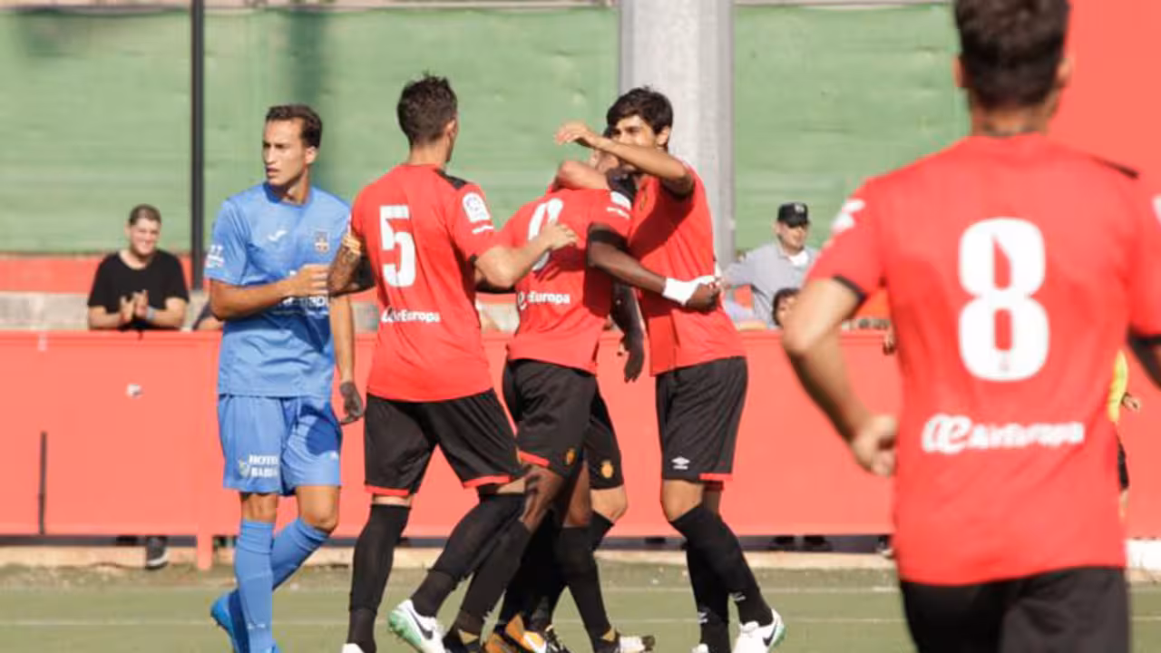 Cedric marcando goles en la pretemporada