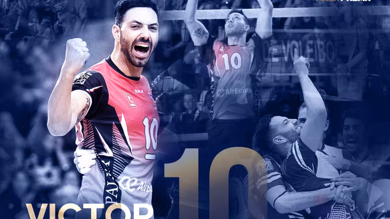 Victor Viciana con el Urbia Voley Palma