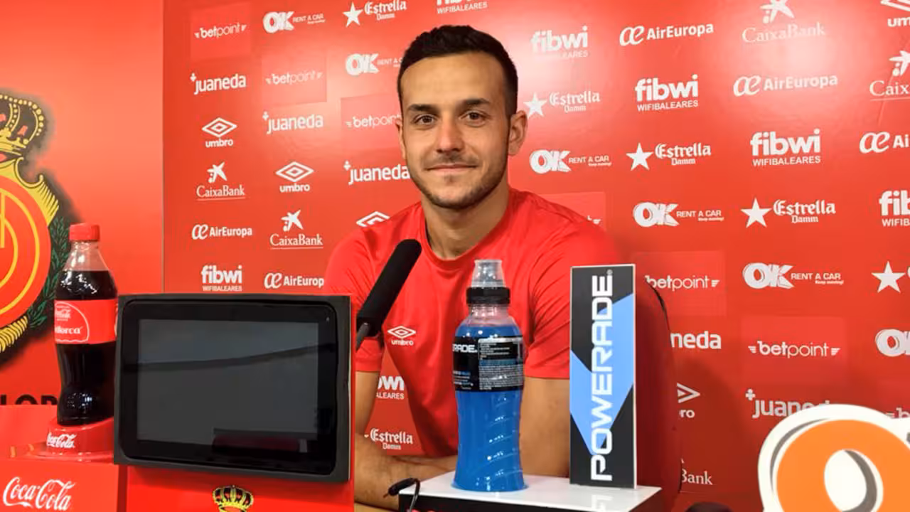Joan Sastre en rueda de prensa