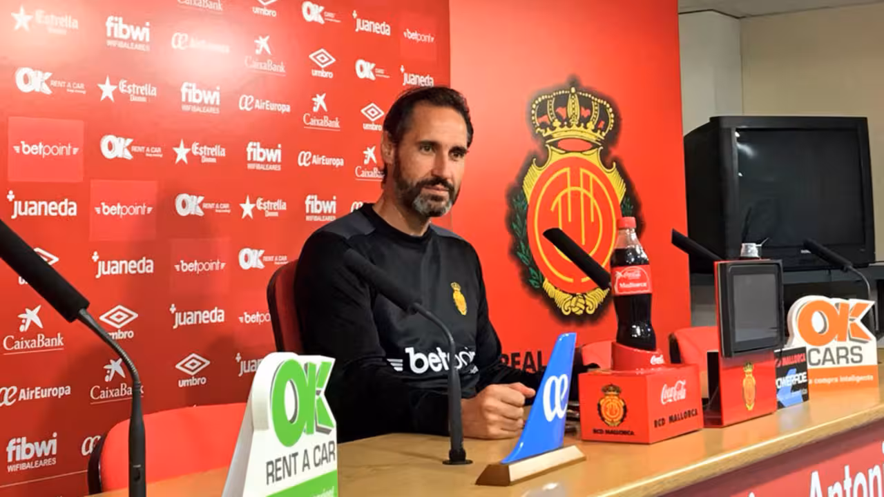 Vicente Moreno en sala de prensa
