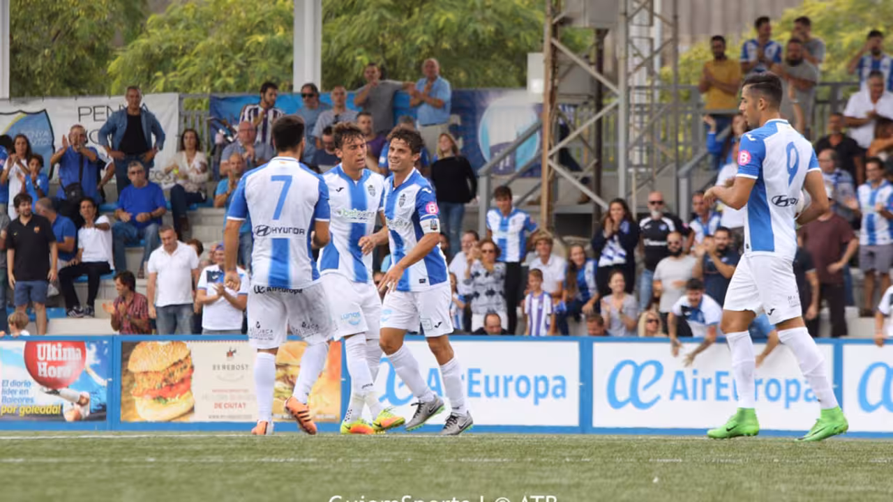 El Baleares empata ante el Olot