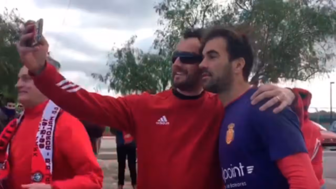 Reina con un aficionado