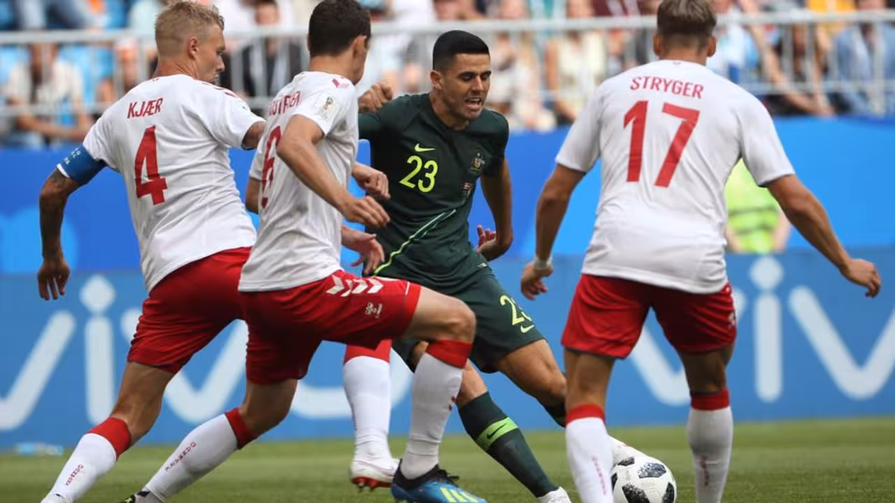 Dinamarca empata ante Australia