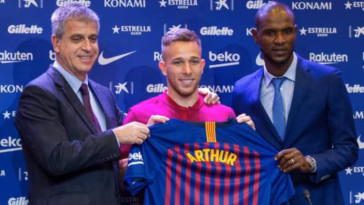 Arthur presentado en el Barça