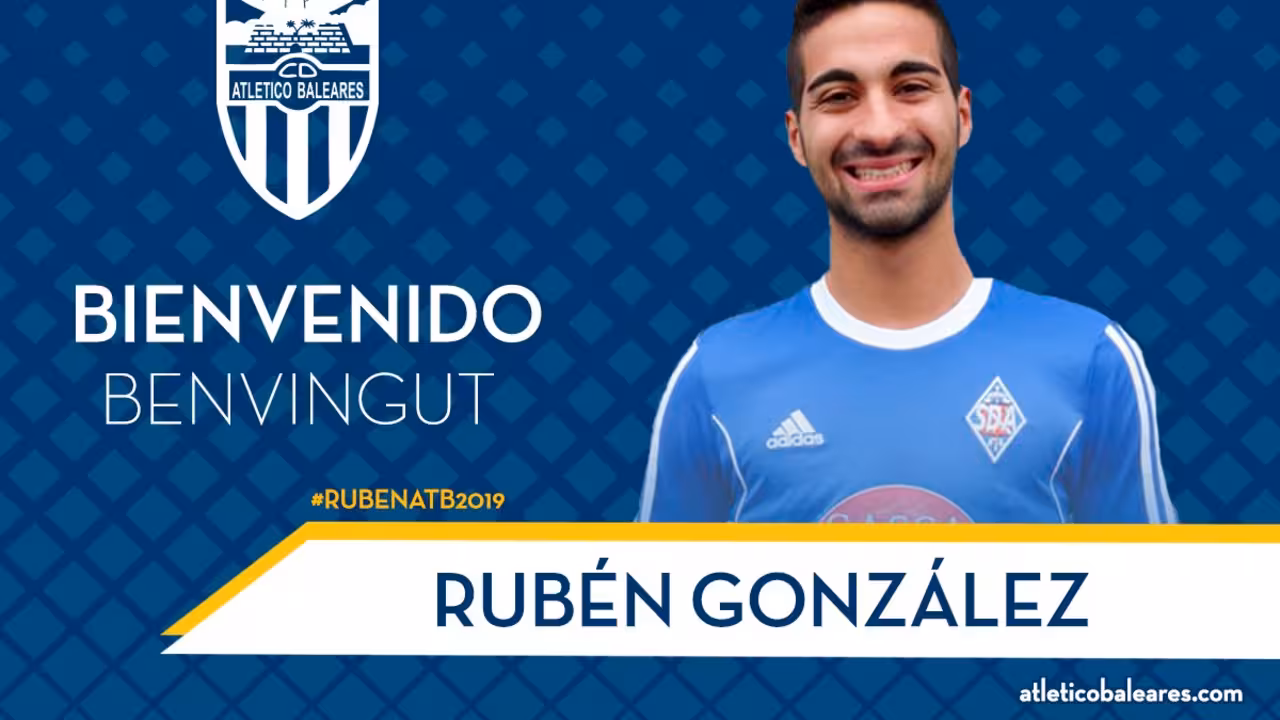 Rubén González