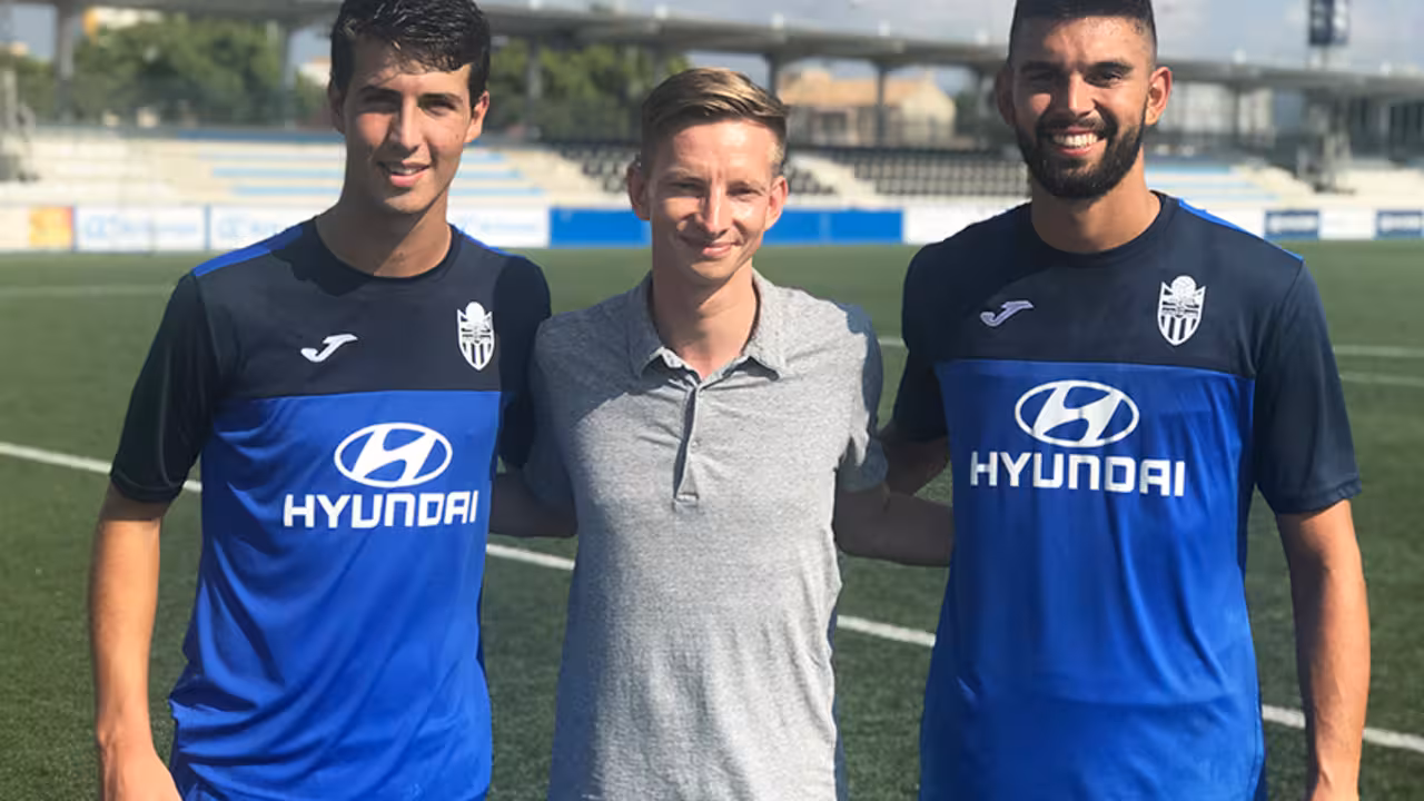 Ortiz y Amengual se quedan en la primera plantilla