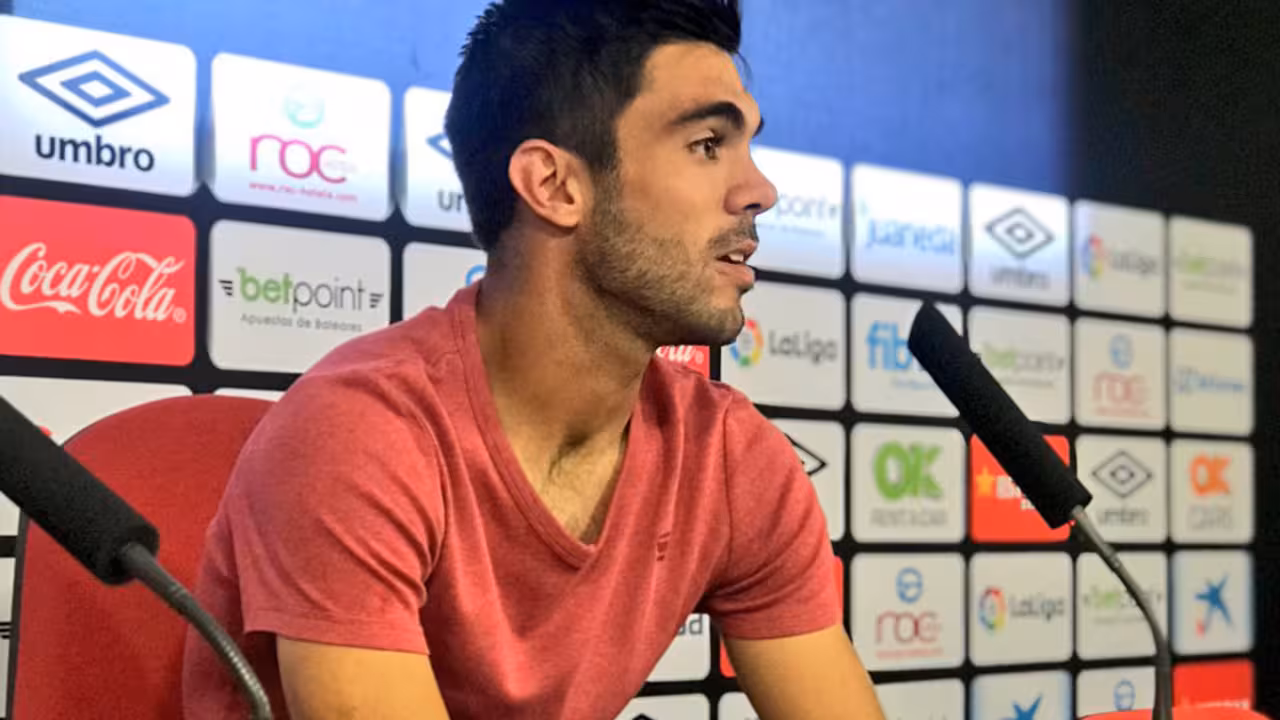 Salva Ruiz en sala de prensa