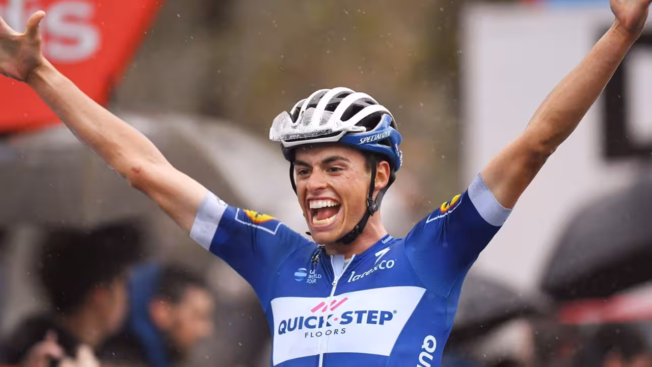 Enric Mas gana en La Vuelta