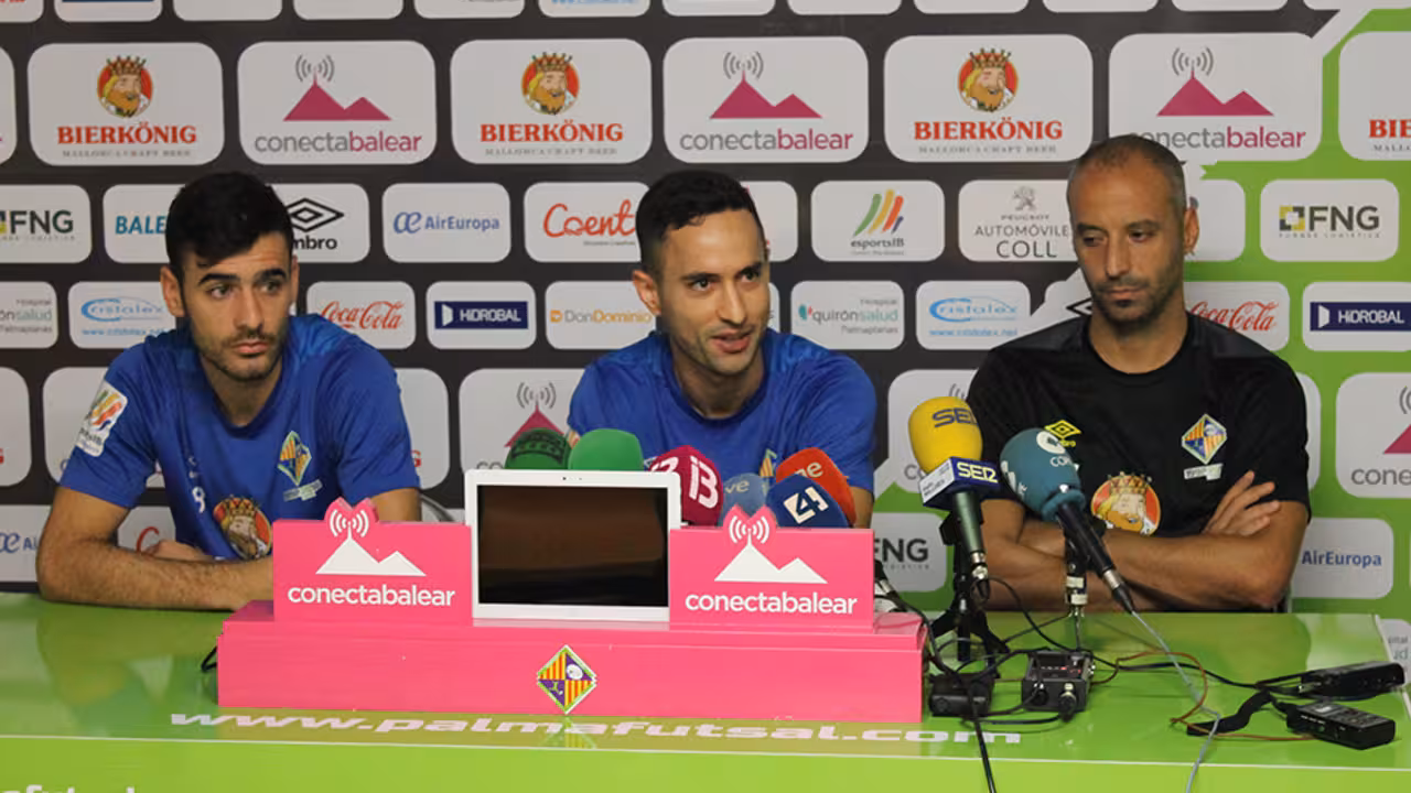 Joao en rueda de prensa