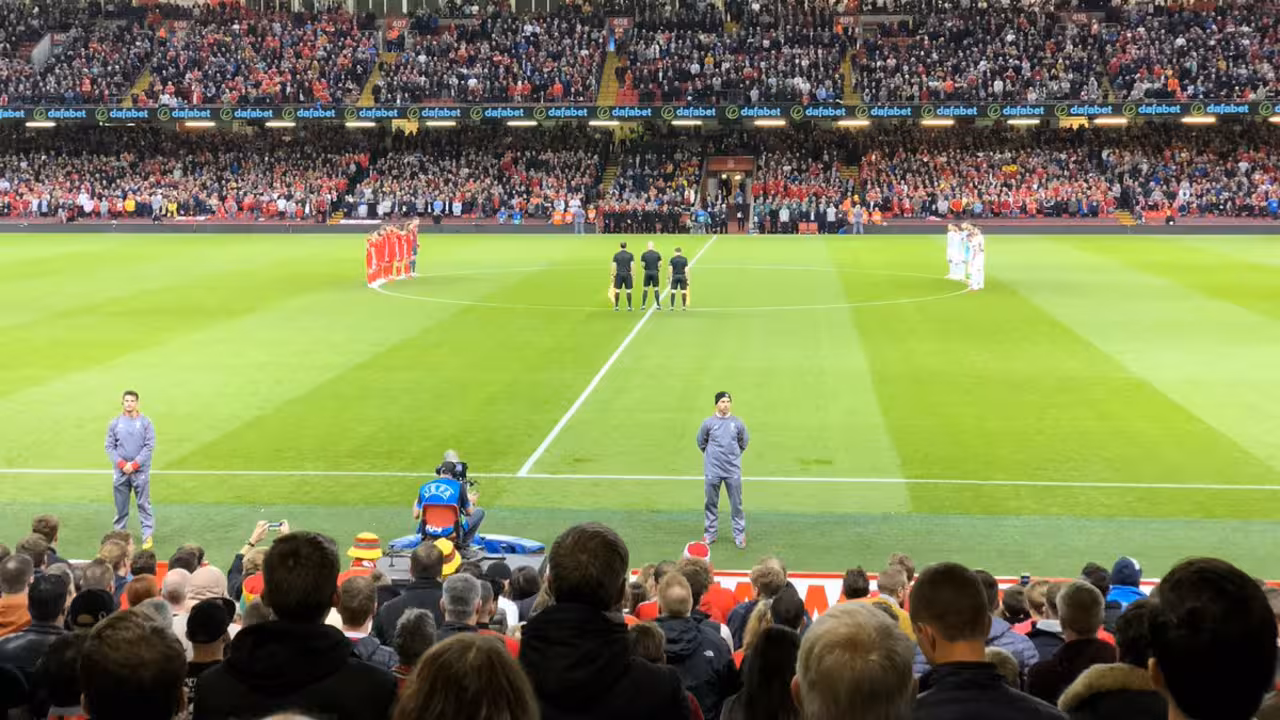 España y Gales en el minuto de silencio