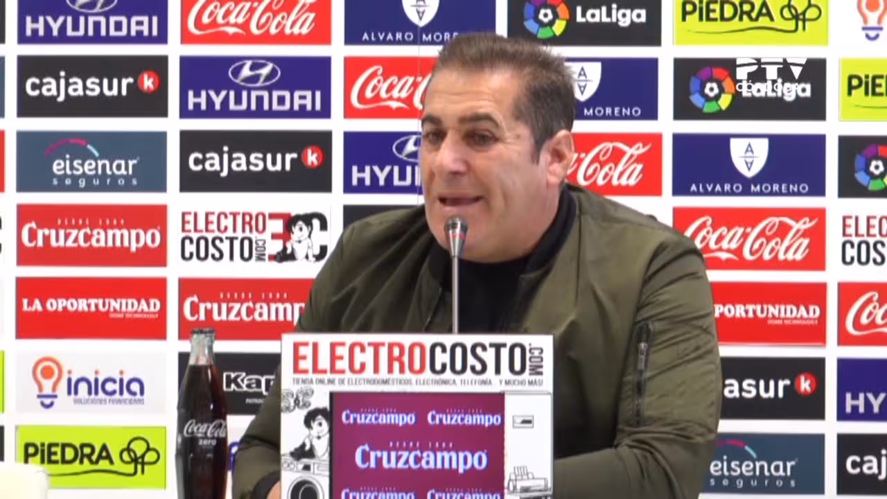 Sandoval destituido en el Córdoba