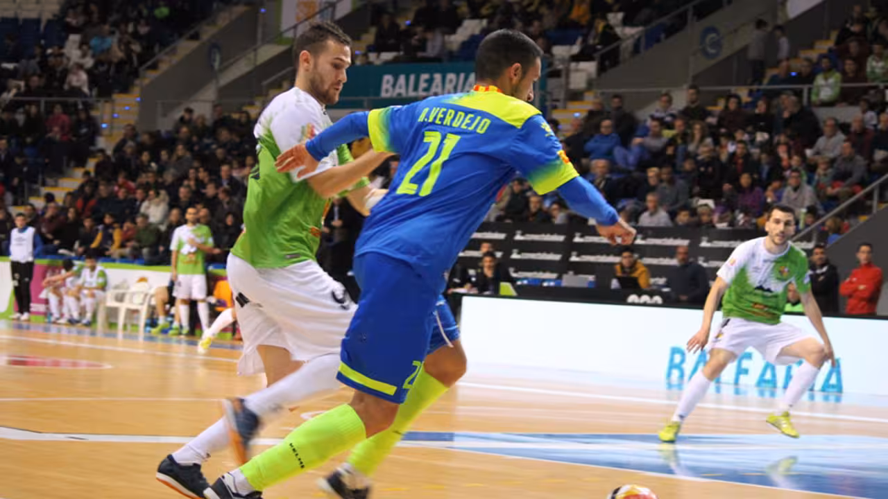Paradynski ante el Santa Coloma