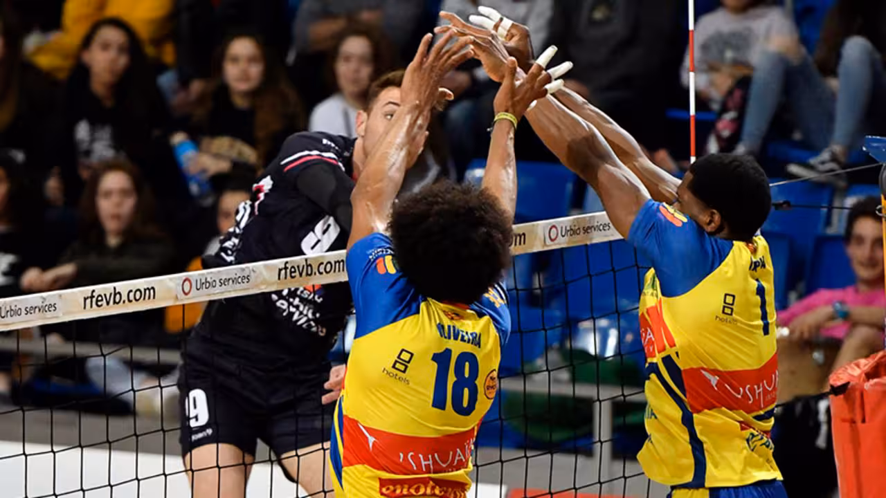 El Urbia Voley Palma pierde en Son Moix