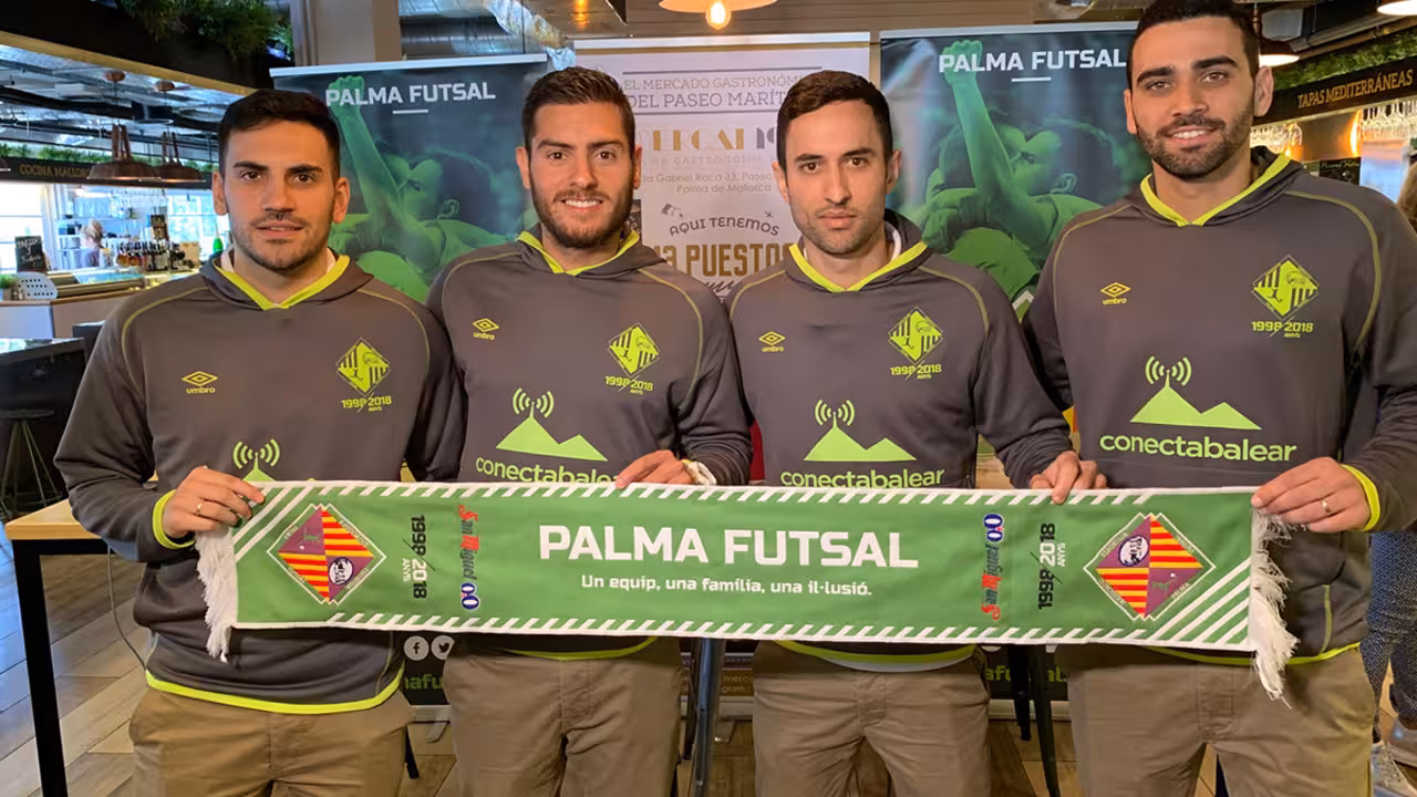 Palma Futsal con la bufanda