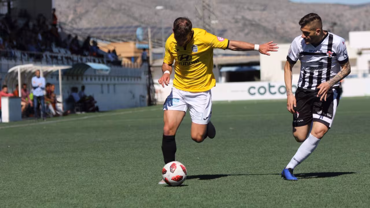 El Atlético Baleares empata en Ontinyent