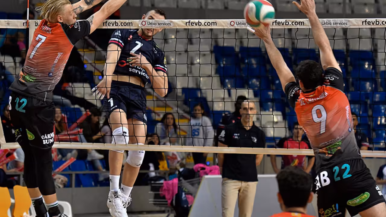 El Urbia Voley Palma gana al CVManacor