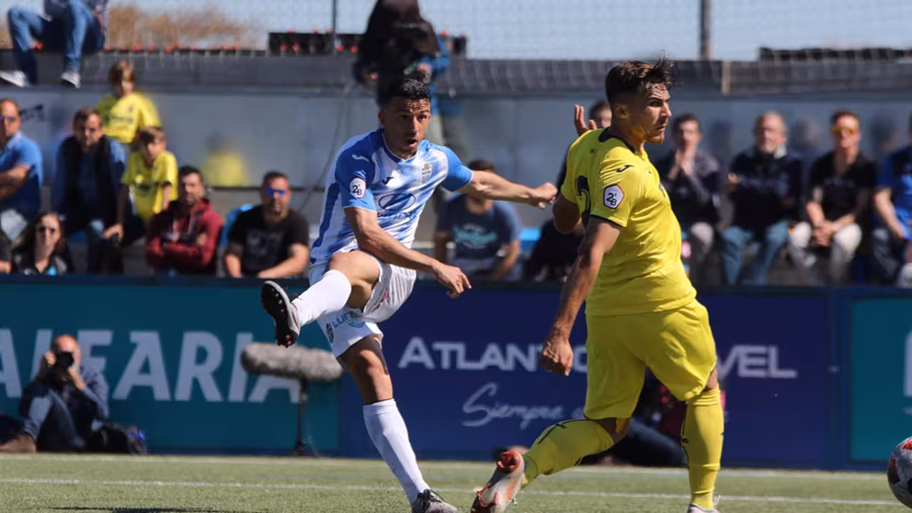 Hugo Díaz marca ante el Villarreal B