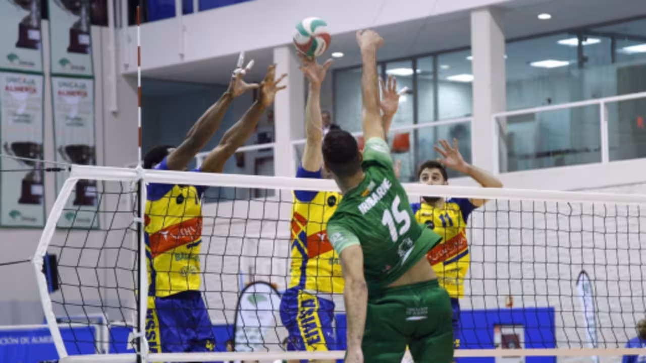 El Unicaja Almeria se impone al Ibiza