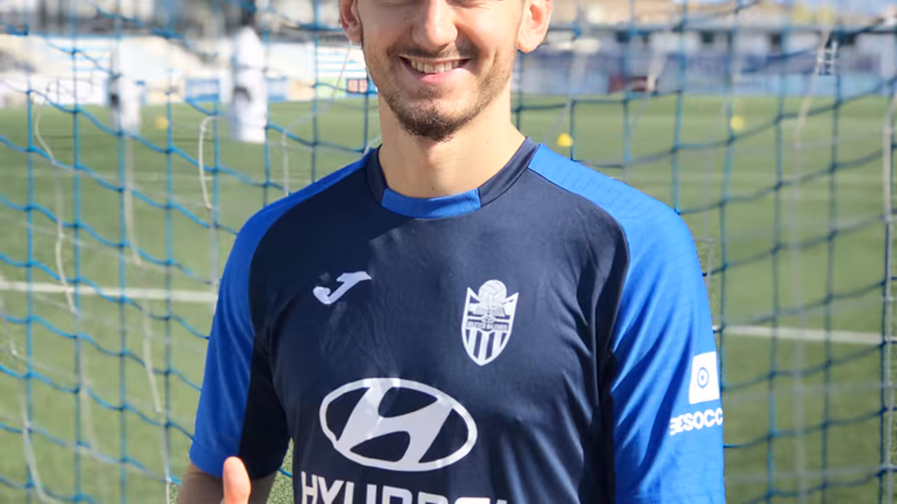 Jordan Holsgrove