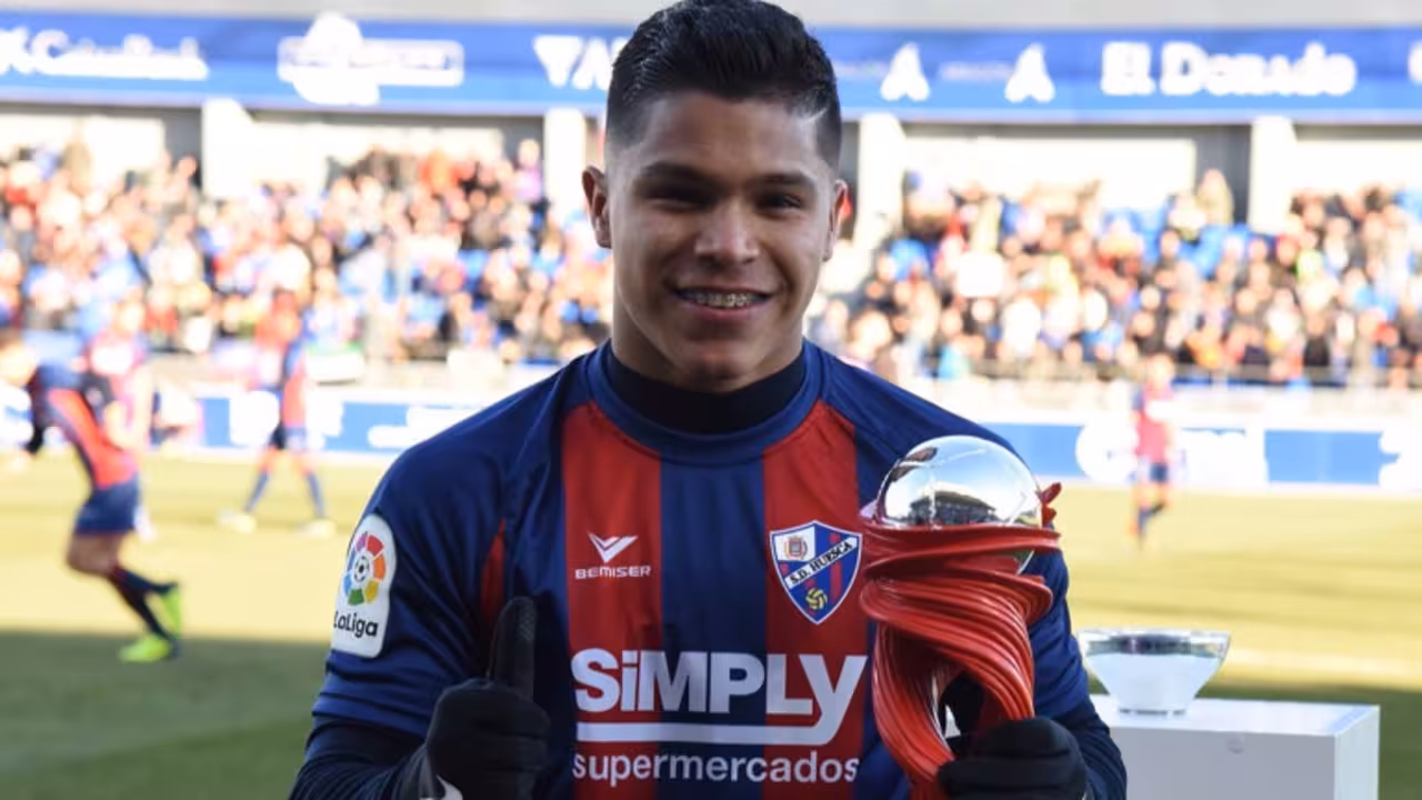 Cucho" Hernández en el Huesca