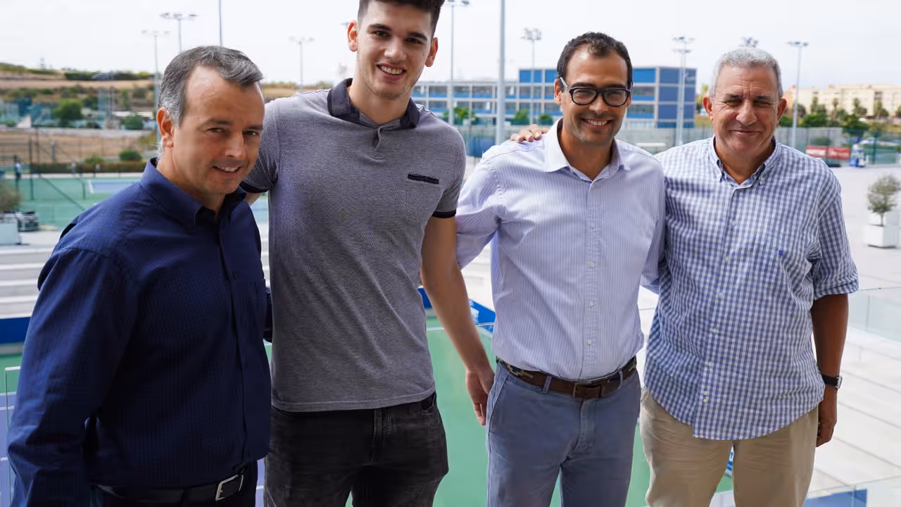 Lopez en la Rafa Nadal Academy
