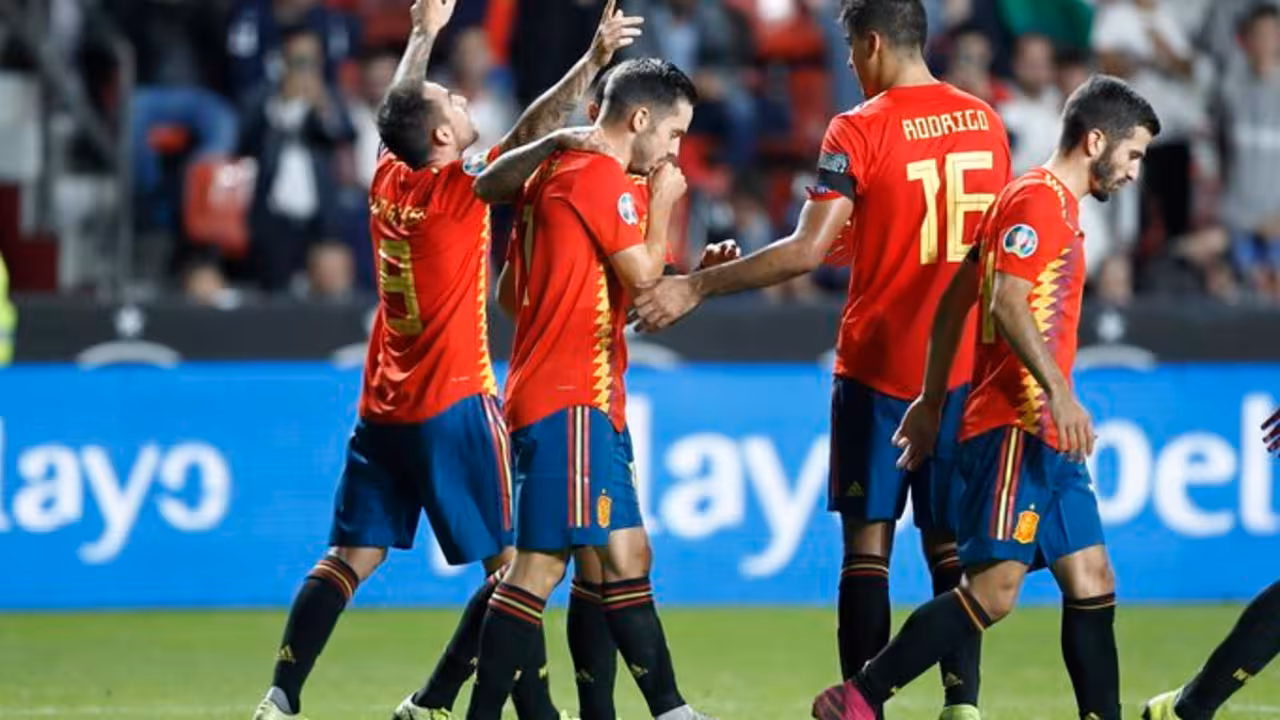 España gana en Gijón