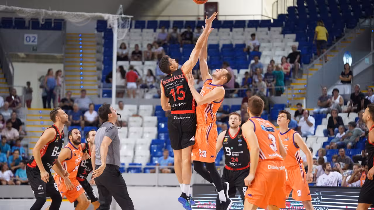 El B the travel brand cae ante el Palencia