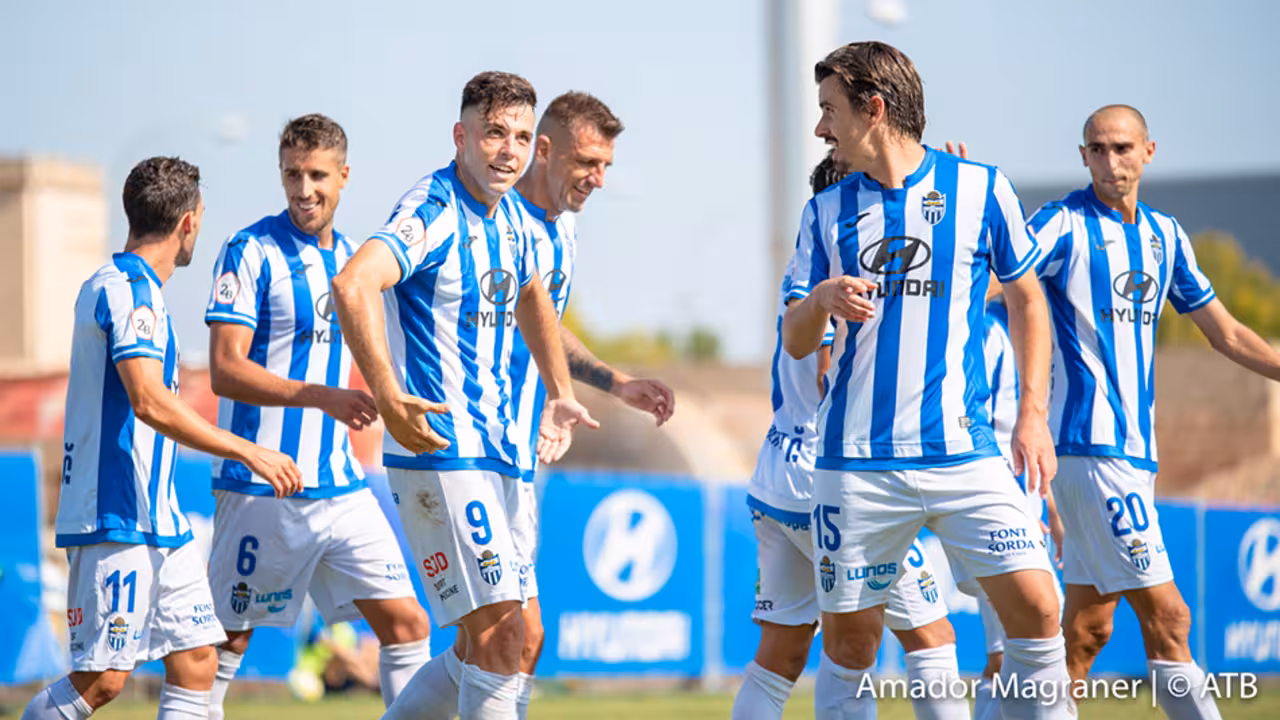 Gabarre celebra un gol