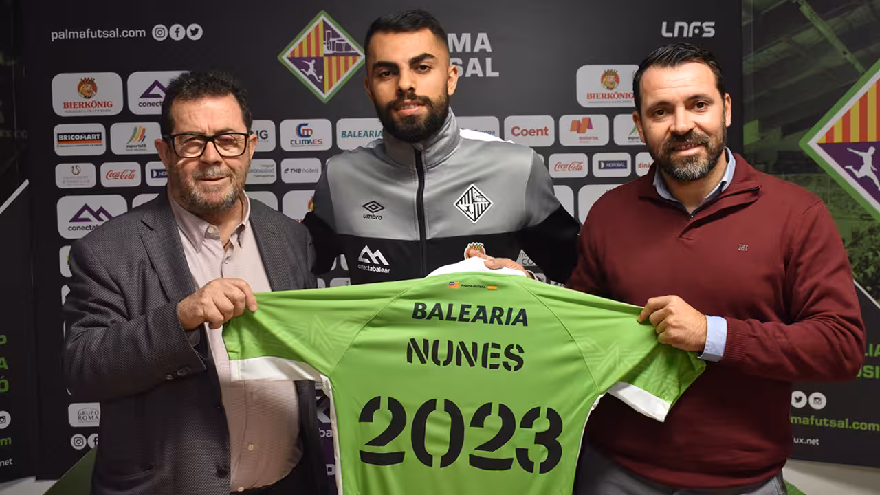 Miquel Jaume, con Nunes y Tirado