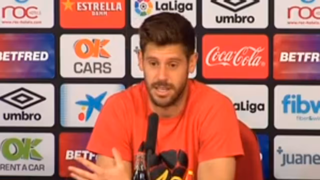 Fabricio en sala de prensa