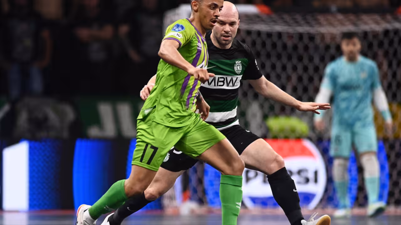 Sporting-CP-v-AE-Illes-Balears-Palma-Futsal-UEFA-Futsal-Champions-League-202425-Semi-final-15